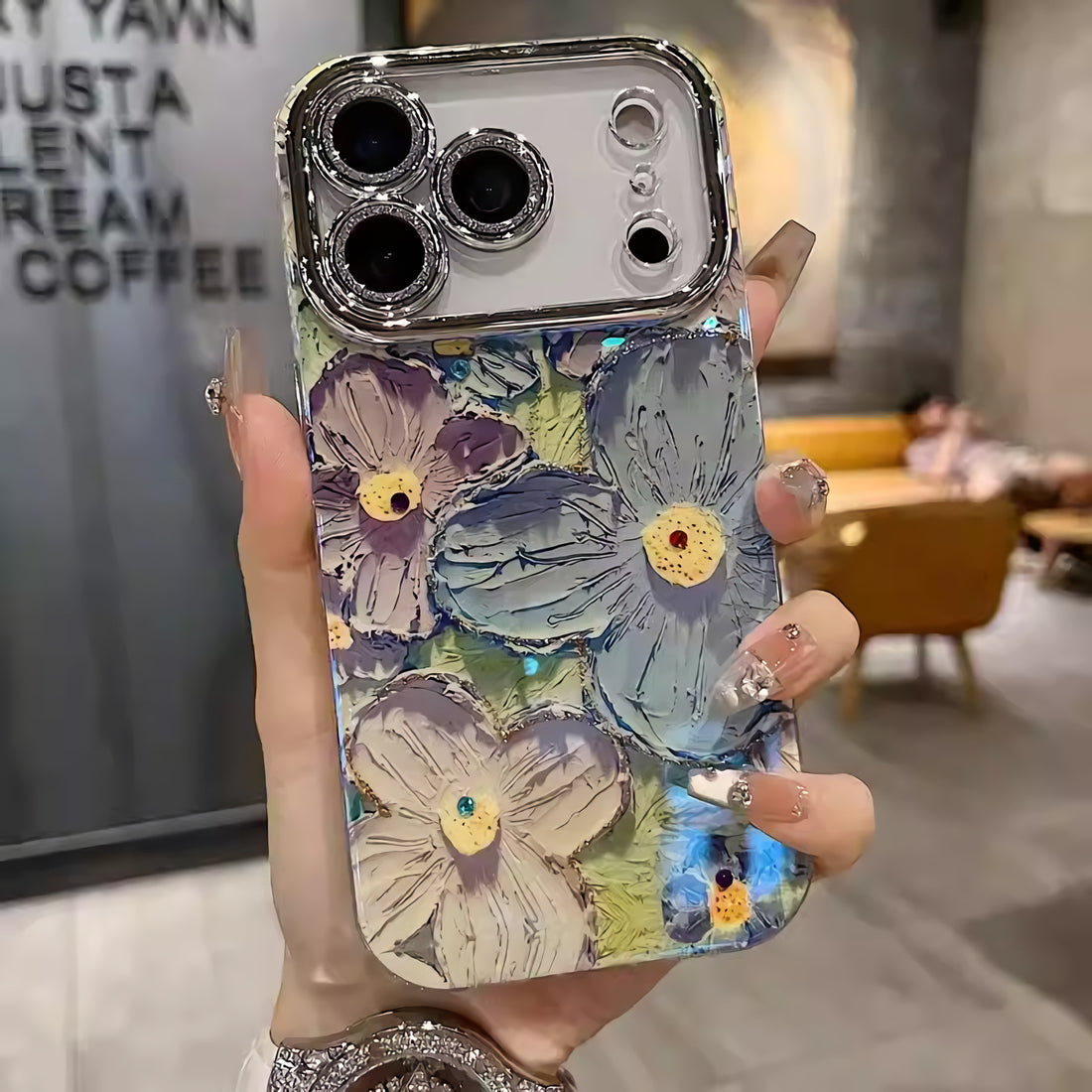 対応機種：Apple iPhone 17 新モデル、15 Pro Max、14 Pro Max、13 Pro、16 Pro Max 対応 文芸的油絵スタイル「海棠の花」デザイン フルカバー キラキラ粉塵加工レンズ枠 耐衝撃 人気爆弾 保護ケース